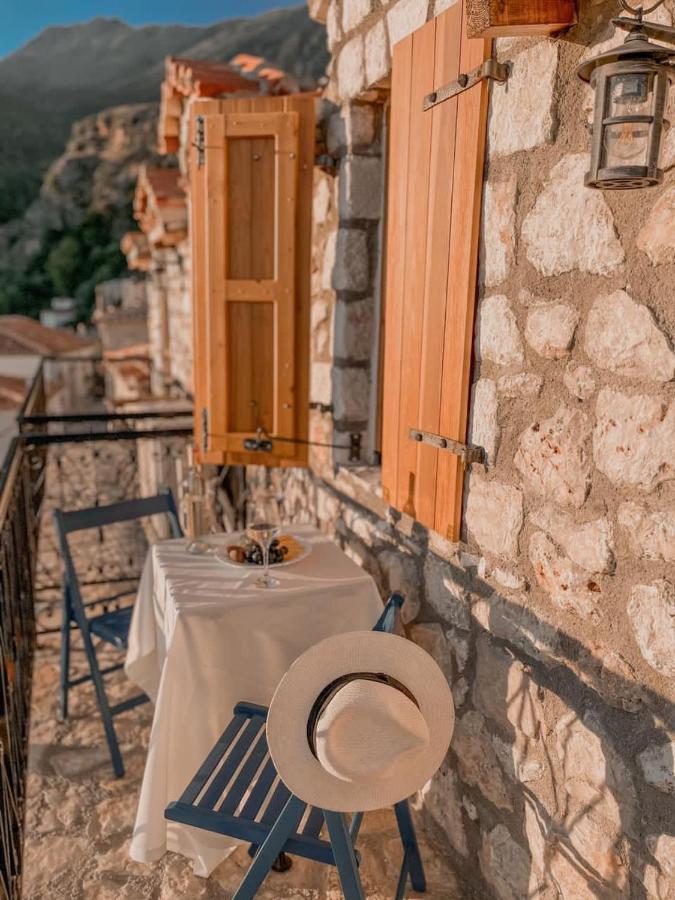 Roots Dhermi Apartment Exterior photo