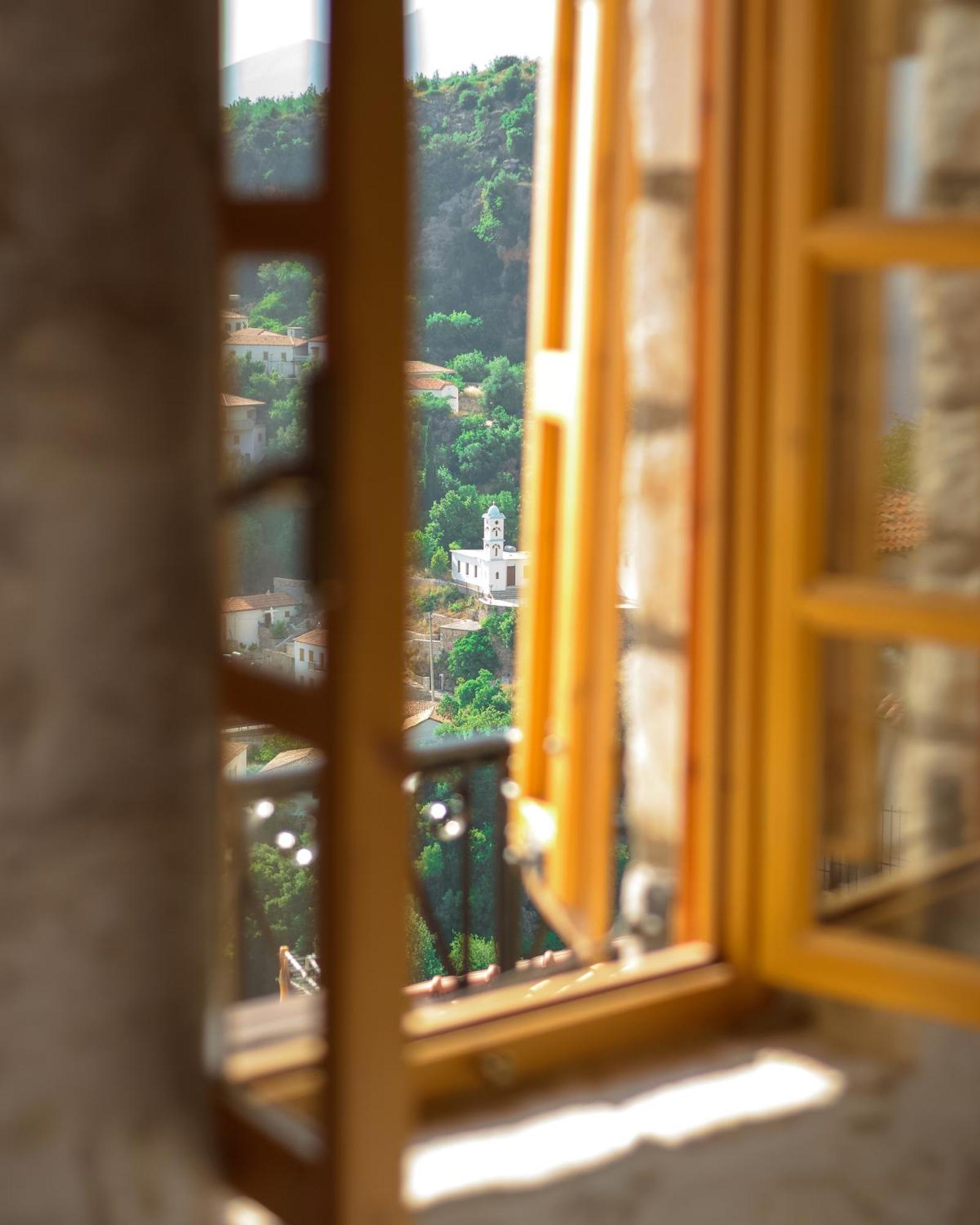 Roots Dhermi Apartment Exterior photo